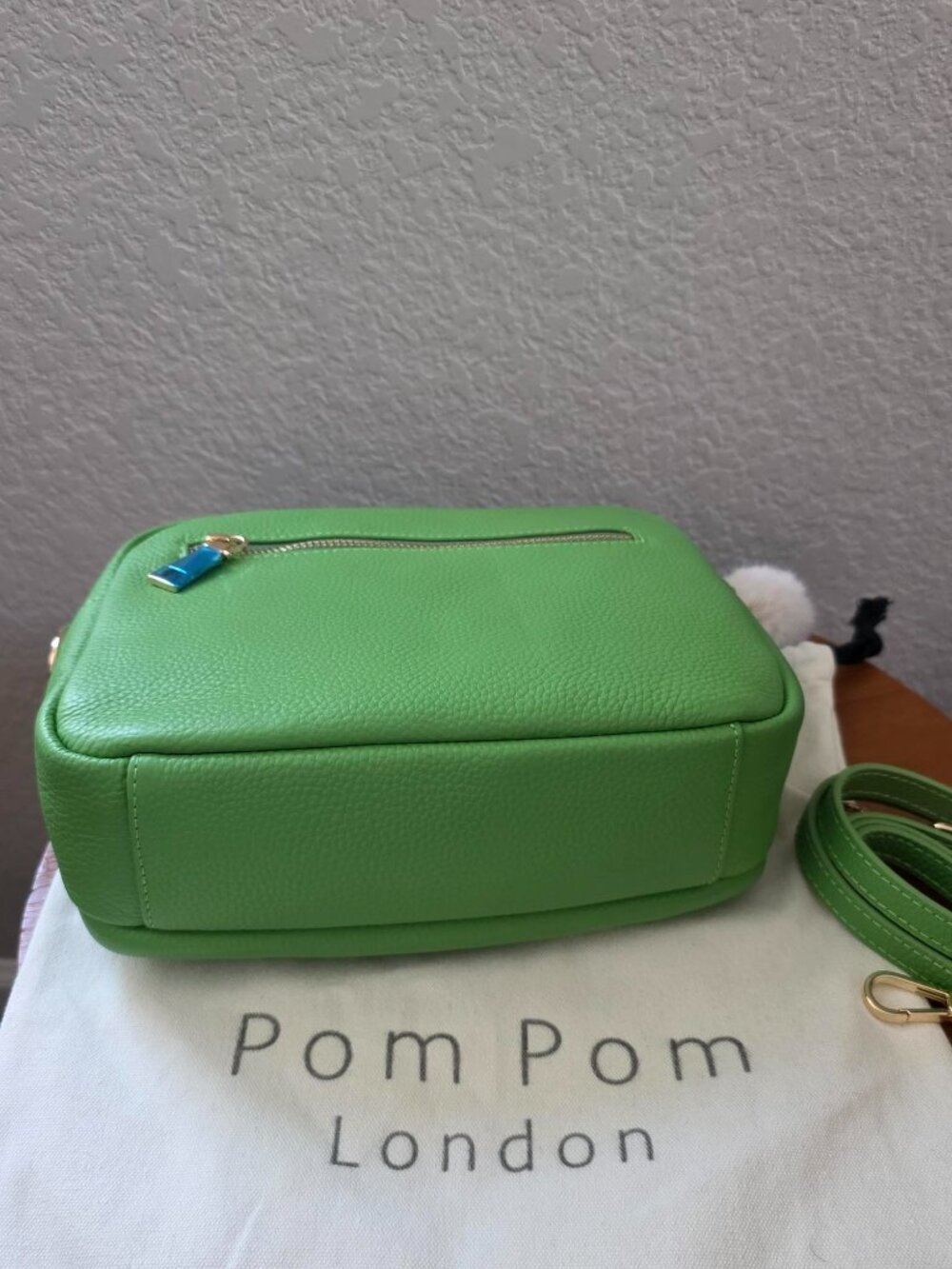 Pom Pom London Original Plus Bag NWT Green Leather Crossbody + 3 Straps & Keyrin - Picture 5 of 13